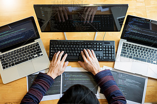 從簡筆畫到復(fù)雜系統(tǒng) 臺式電腦與計算機技術(shù)開發(fā)的演進之路