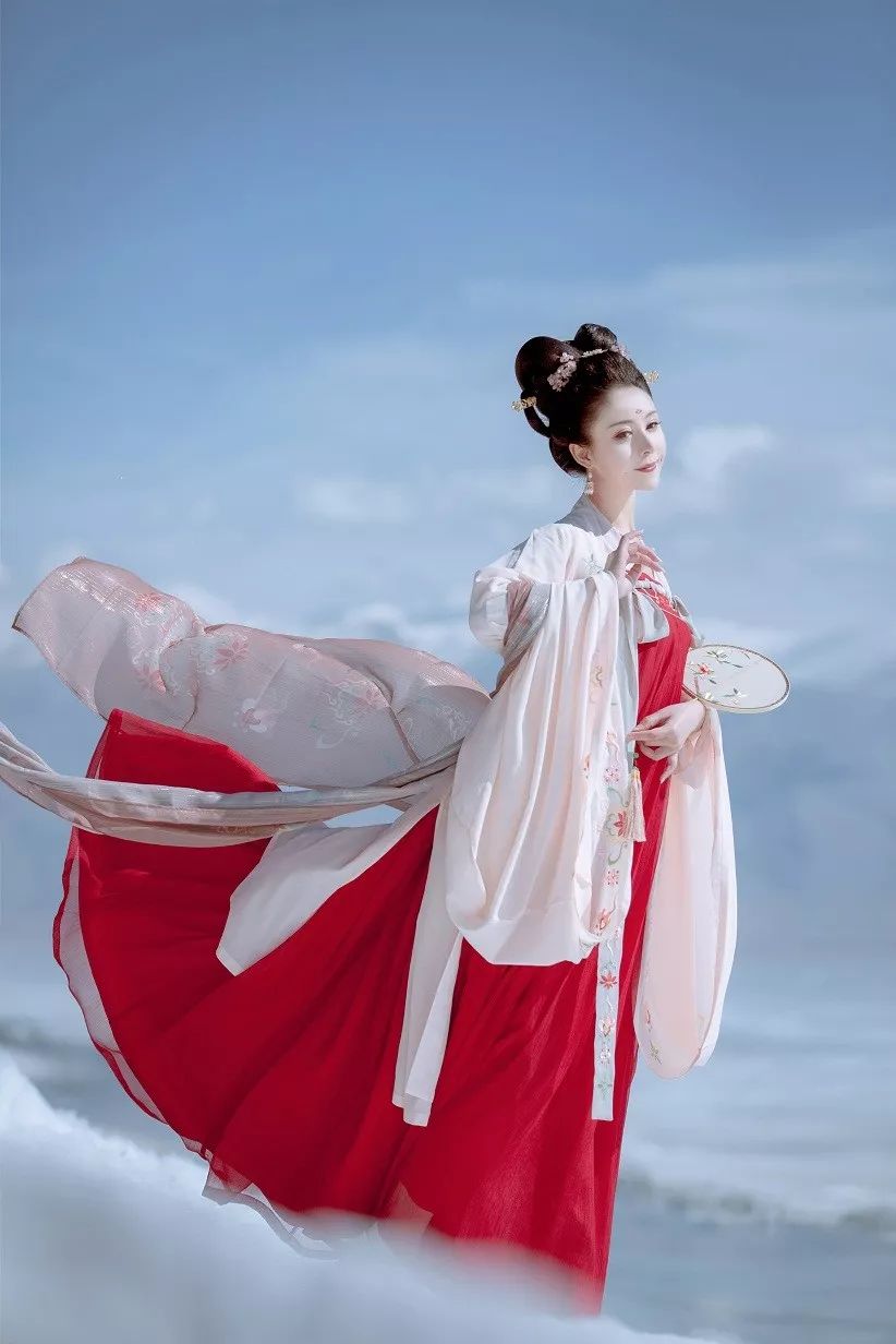 漢服潮流|《大唐服飾》對(duì)話楊貴妃